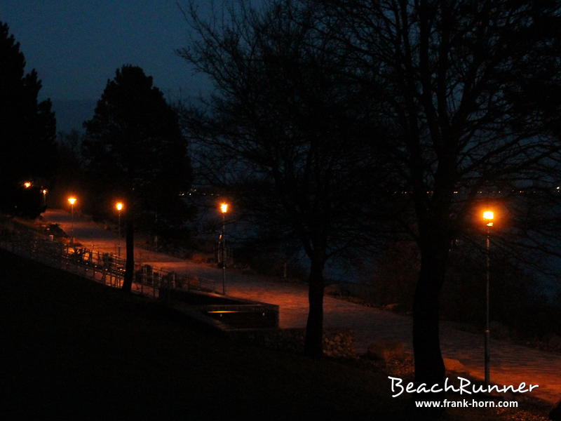 Promenade, Abends an der Ostsee