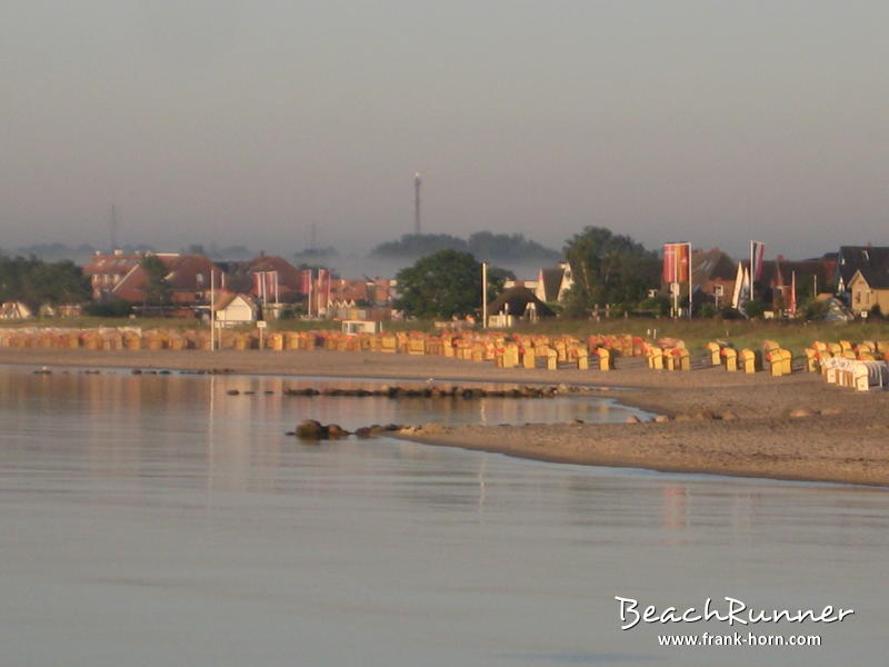 Strand, Haffkrug am Morgen