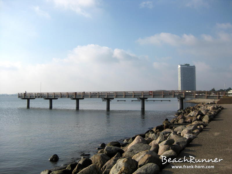 Travemünde, Seebrücken an der Ostsee