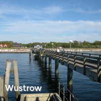 Wustrow, Seebrücken an der Ostsee