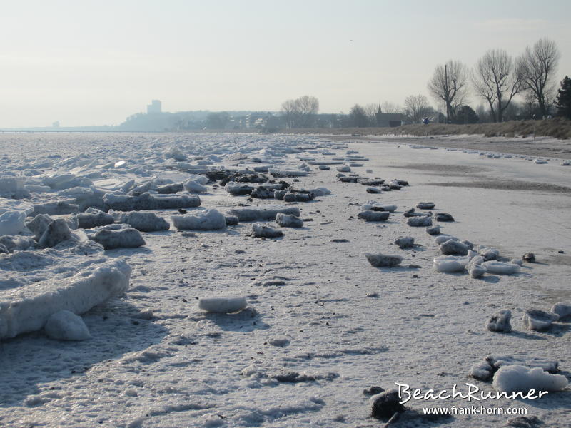 Strandschollen, Winter an der Ostsee